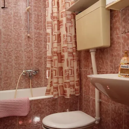 With Parking Space Silo, Krk - 18760 シロ