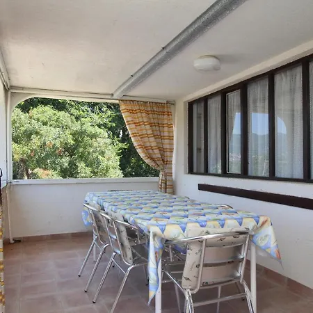 With Parking Space Silo, Krk - 18760 アパート シロ